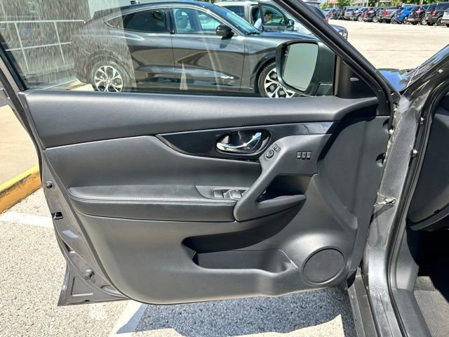 Used 2020 Nissan Rogue SL w/ Premium Package AWD/4WD image 27