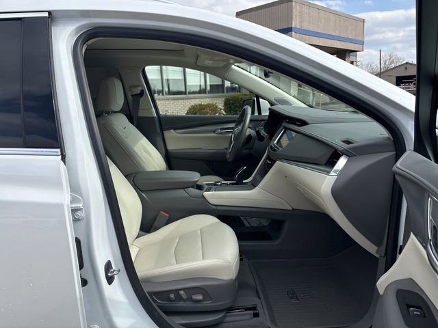 Used 2024 Cadillac XT5 Premium Luxury w/ LPO, Floor Liner Package image 28