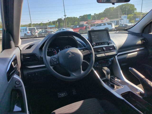 Used 2024 Mitsubishi Eclipse Cross AWD image 30