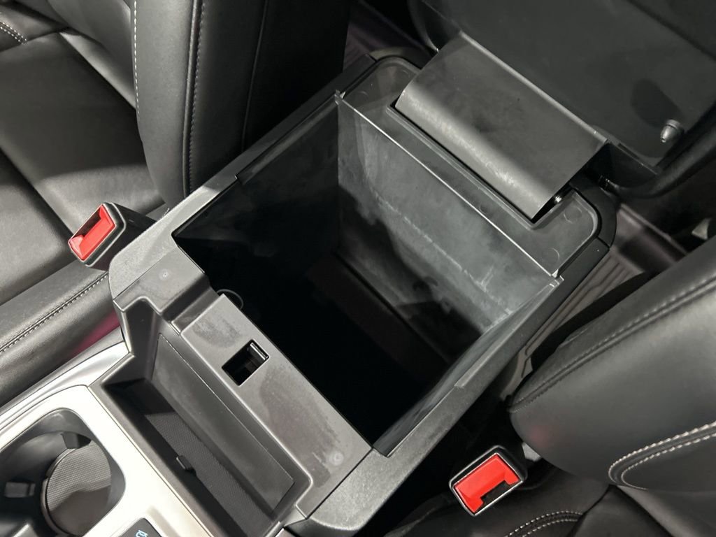 Certified 2023 Ford Explorer XLT w/ Equipment Group 202A image 25