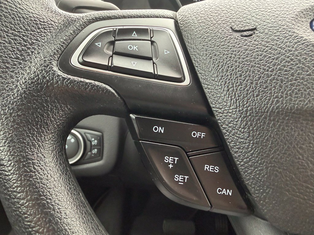 Certified 2019 Ford Escape SE FWD image 33