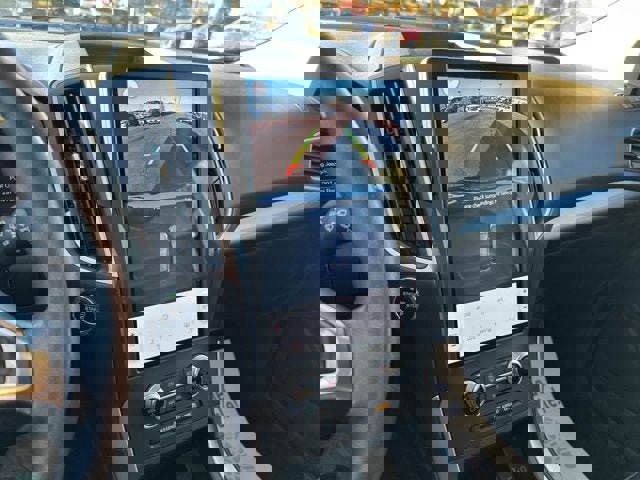 Certified 2024 Ford Edge SEL image 9