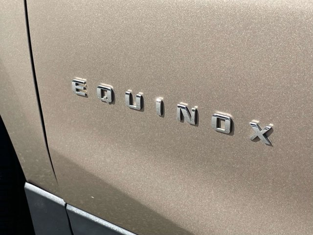 Used 2019 Chevrolet Equinox LS FWD image 10