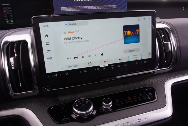 Certified 2025 Ford Expedition Tremor image 26