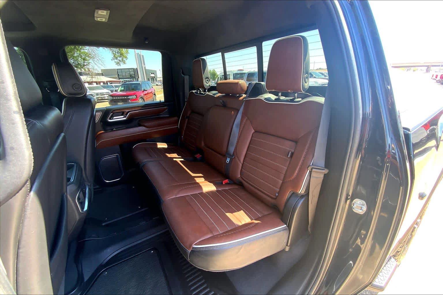Used 2024 GMC Sierra 2500 Denali Ultimate AWD/4WD image 21
