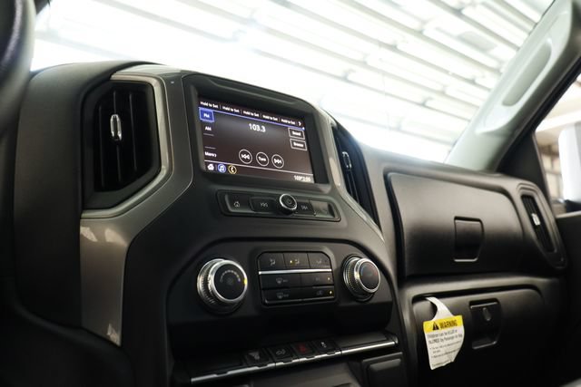 Used 2022 GMC Sierra 2500 Pro w/ Convenience Package AWD/4WD image 21