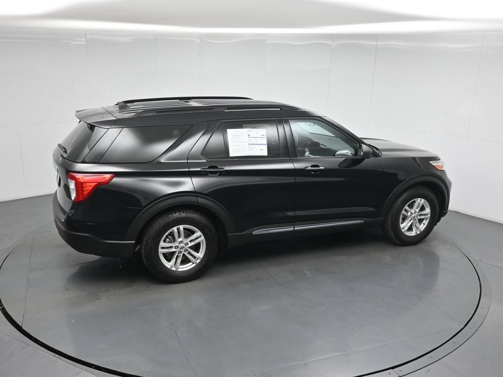 Certified 2022 Ford Explorer XLT RWD image 38