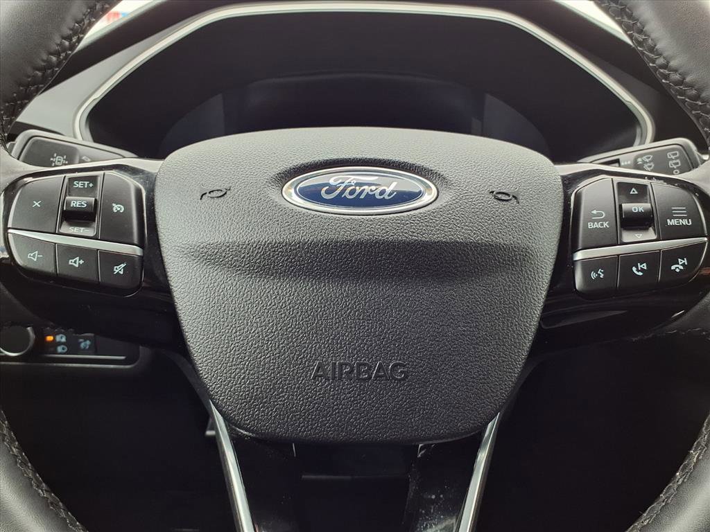 Certified 2022 Ford Escape SE w/ Cold Weather Package image 17