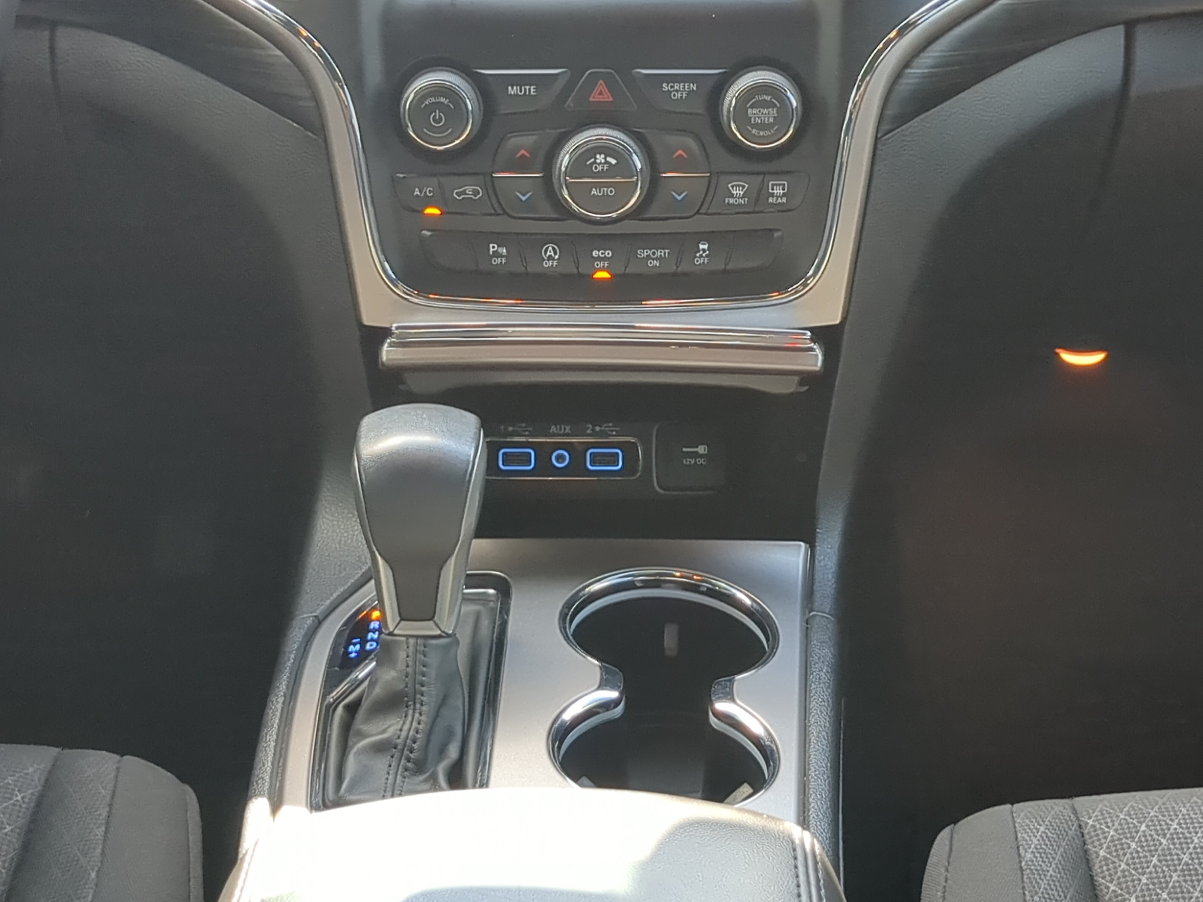 Used 2021 Jeep Grand Cherokee Laredo RWD image 17