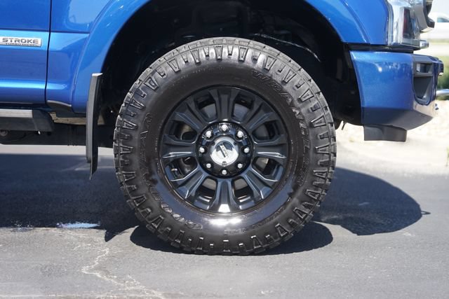 Certified 2022 Ford F350 Platinum w/ Tremor Off-Road Package AWD/4WD image 4