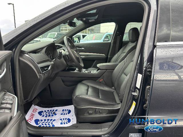 Used 2022 Cadillac XT4 Premium Luxury w/ Enhanced Visibility Package AWD/4WD image 13