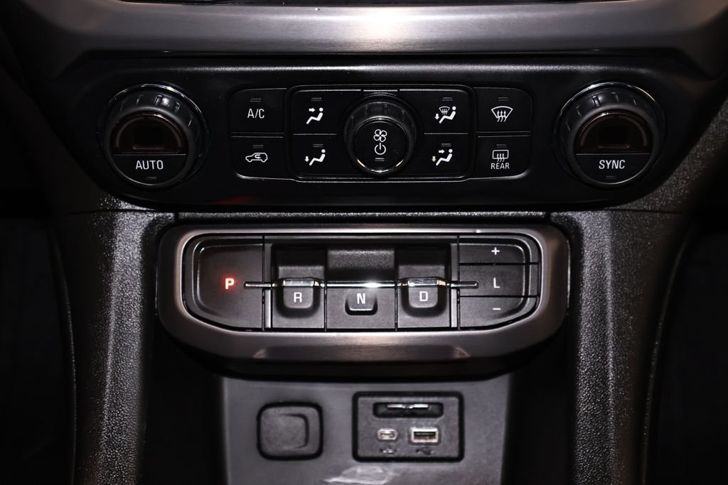 Used 2021 GMC Acadia AT4 w/ Preferred Package AWD/4WD image 33