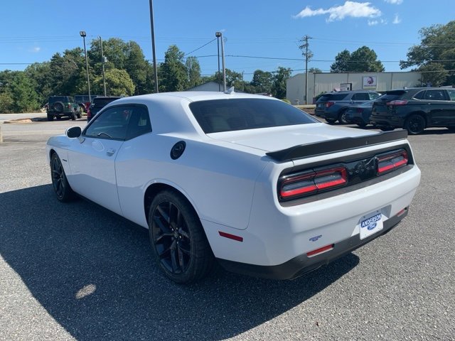Used 2022 Dodge Challenger R/T w/ Plus Package image 5