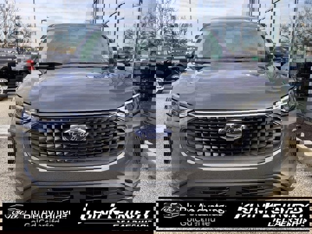 Certified 2025 Ford Escape Active w/ Cold Weather Package image 8