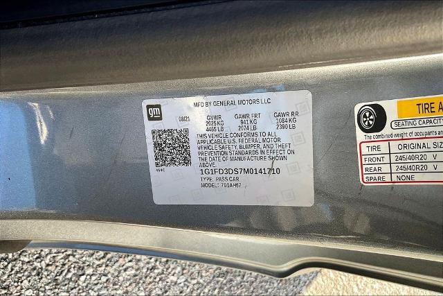 Used 2021 Chevrolet Camaro LT RWD image 18