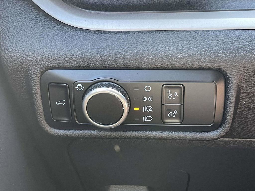 Certified 2024 Ford Explorer XLT image 26