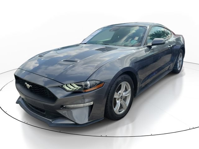 Certified 2022 Ford Mustang Coupe RWD image 4