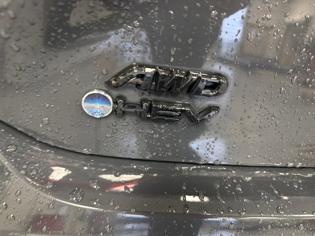 Used 2025 Toyota Camry XSE w/ Premium Plus Package AWD/4WD image 7