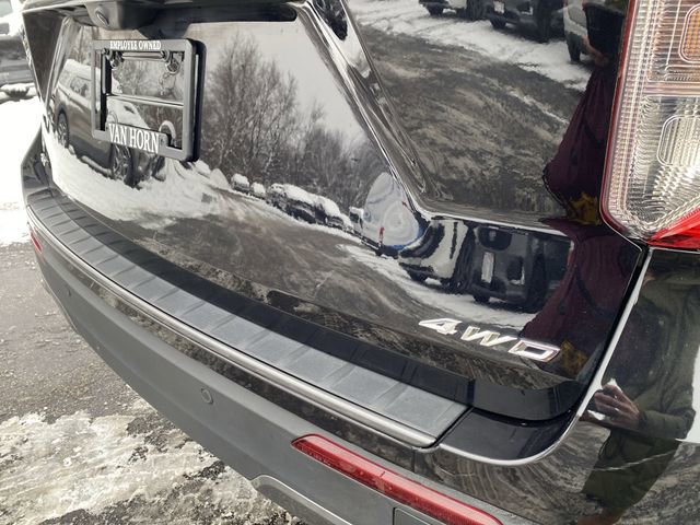 Certified 2023 Ford Explorer XLT w/ Equipment Group 202A image 33