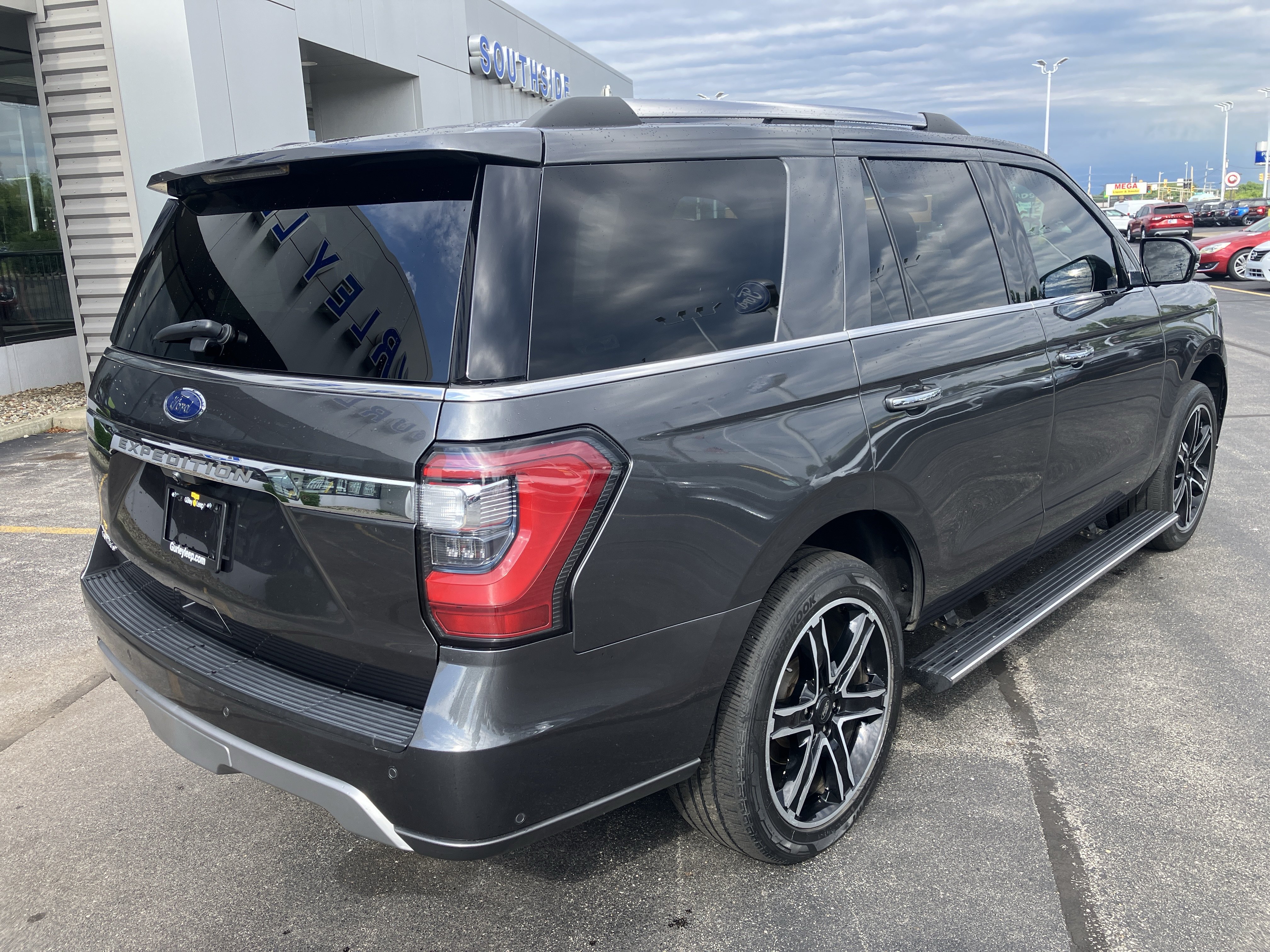 Certified 2021 Ford Expedition Limited AWD/4WD image 12