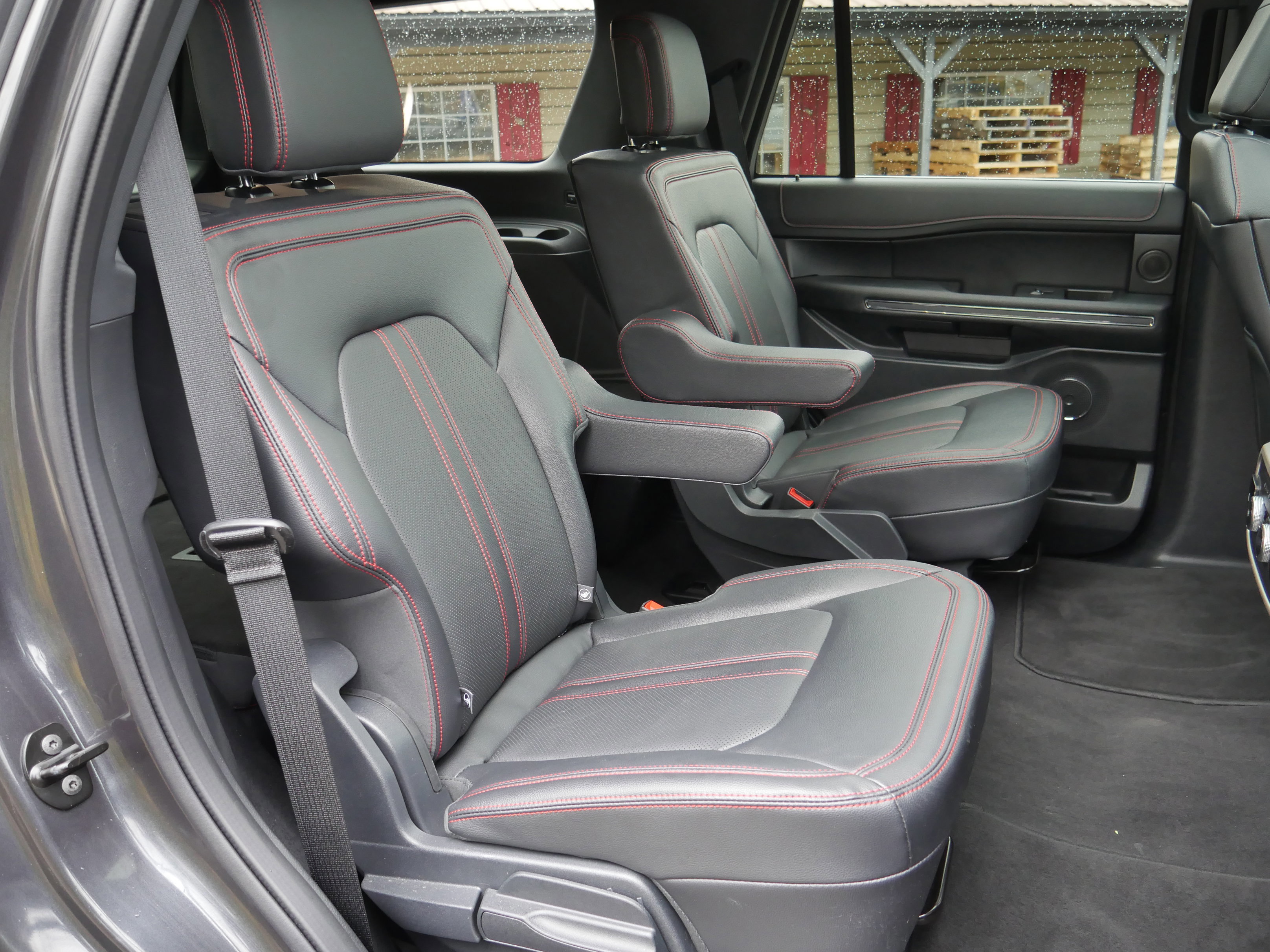 Certified 2024 Ford Expedition Limited image 37