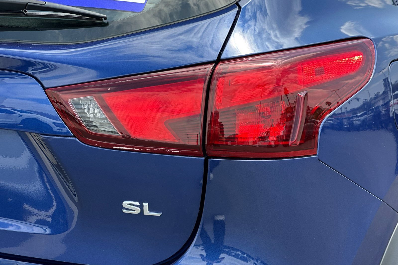 Used 2017 Nissan Rogue Sport SL FWD image 27