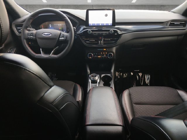 Certified 2025 Ford Escape ST-Line Select AWD/4WD image 21