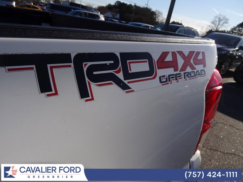 Used 2018 Toyota Tacoma TRD Off-Road image 10