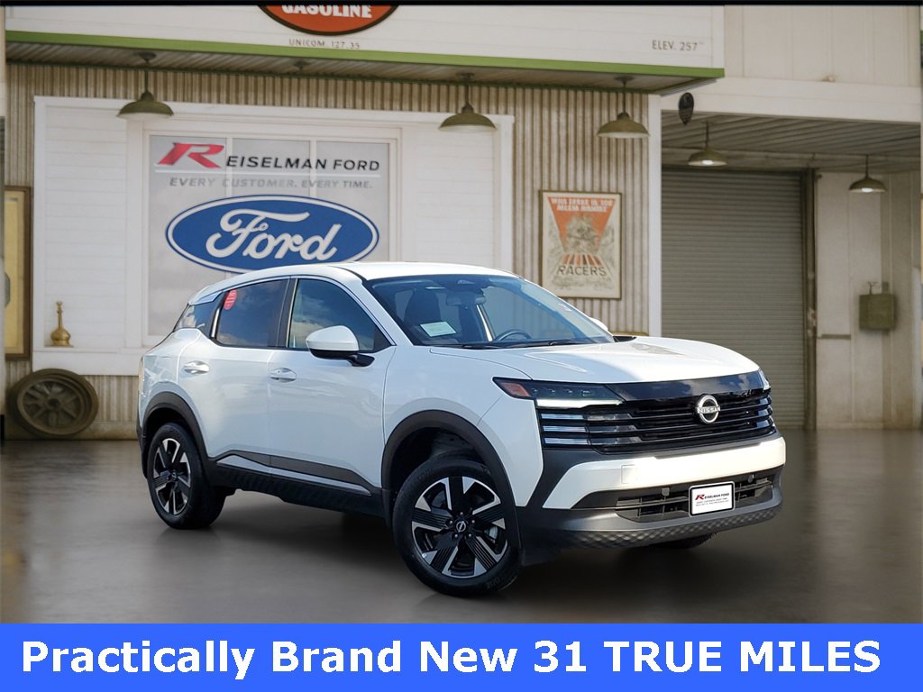 Used 2025 Nissan Kicks SV