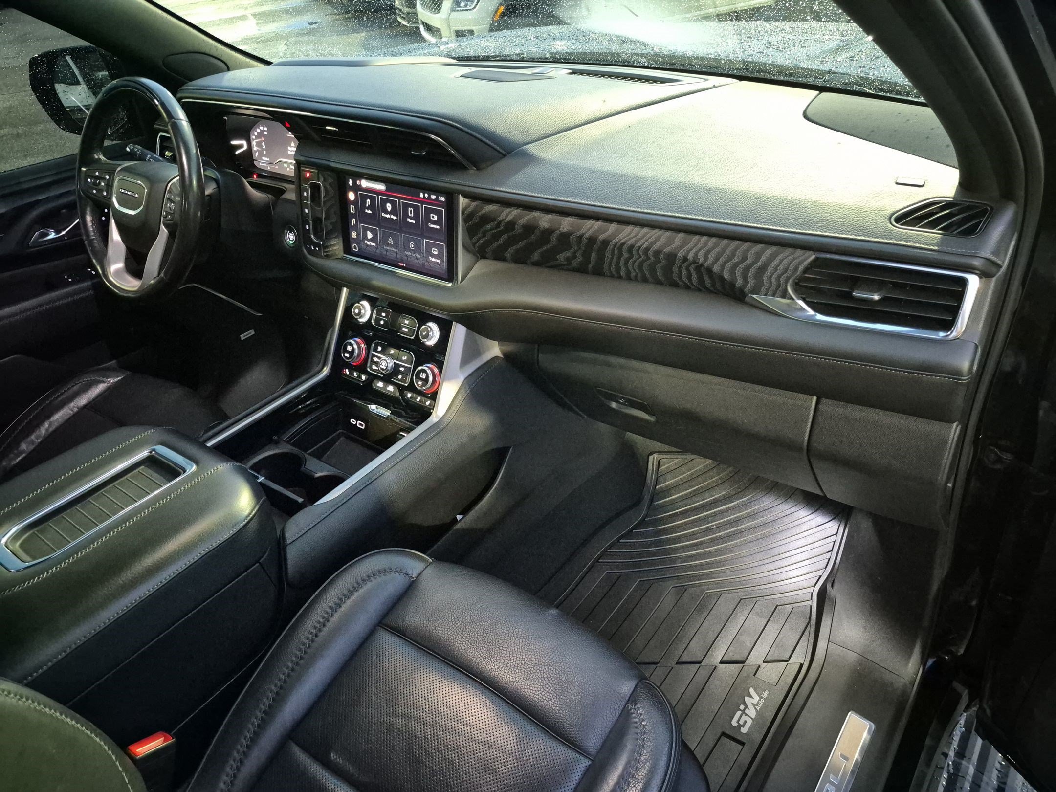 Used 2023 GMC Yukon XL Denali w/ Denali Reserve Package AWD/4WD image 36