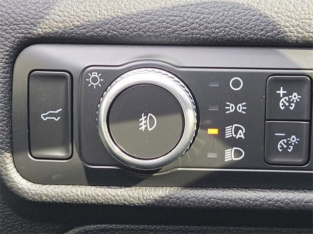 Certified 2021 Ford Explorer XLT w/ Equipment Group 202A image 26