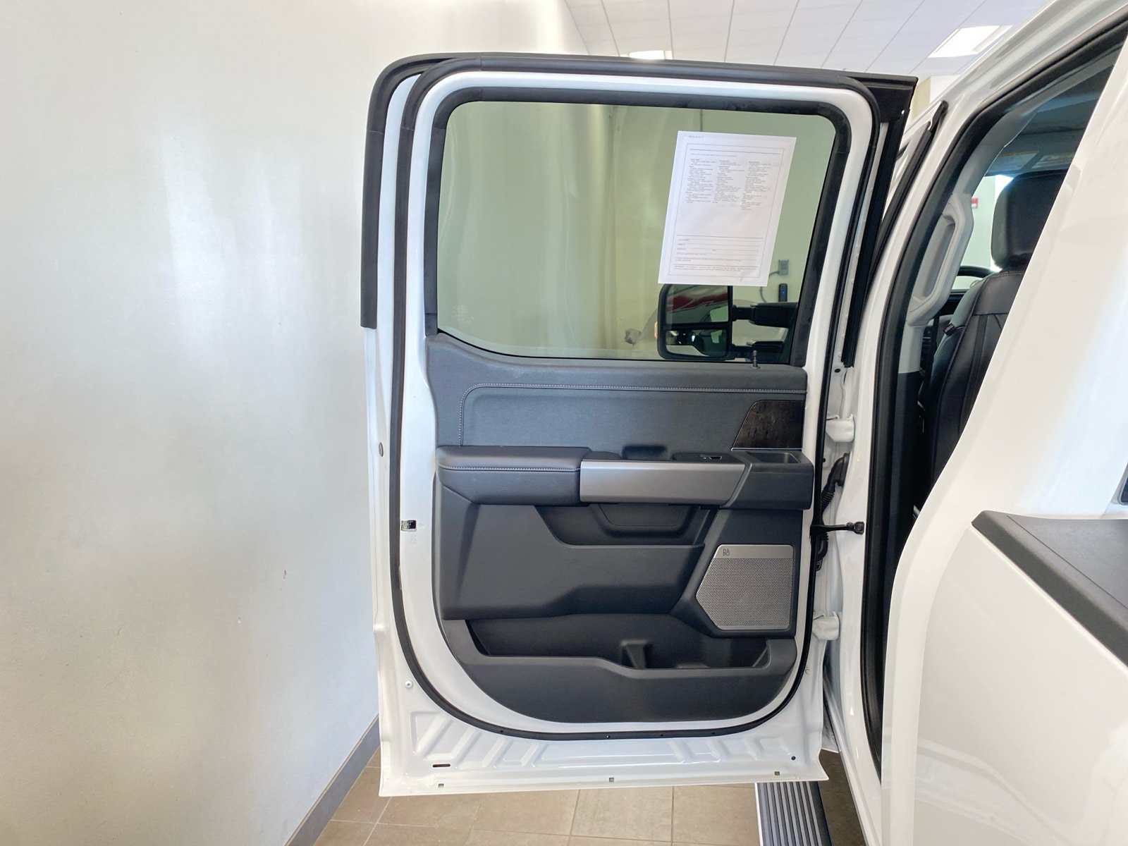 Certified 2025 Ford F350 Lariat AWD/4WD image 8