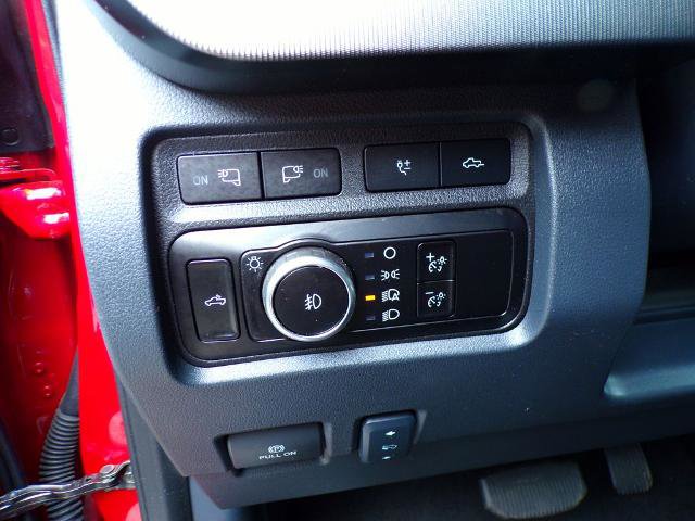 Certified 2023 Ford F350 Platinum AWD/4WD image 18