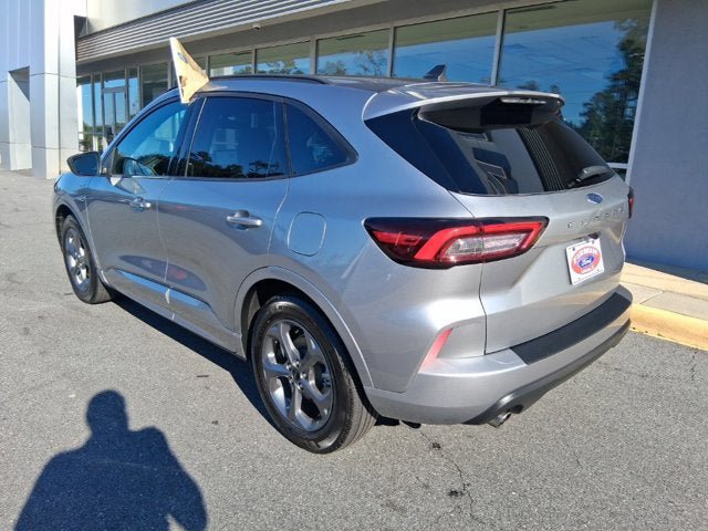Certified 2024 Ford Escape ST-Line w/ Cold Weather Package FWD image 8