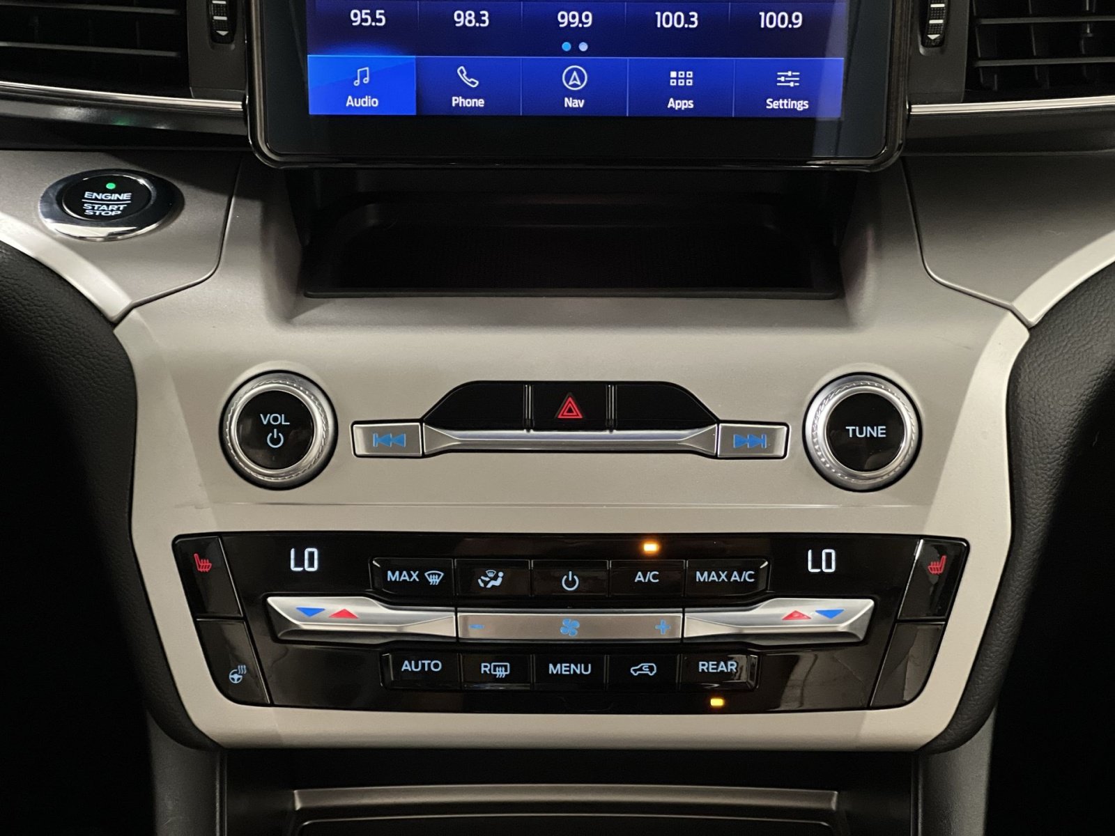 Certified 2021 Ford Explorer XLT w/ Equipment Group 202A AWD/4WD image 19