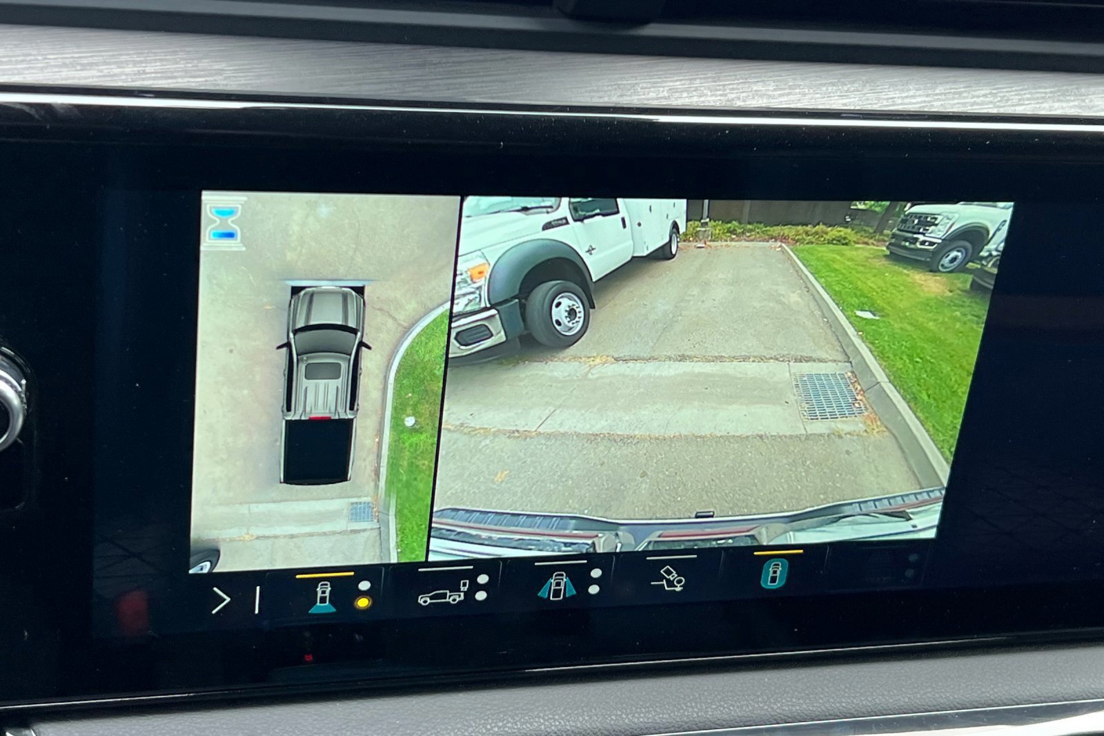 Used 2023 GMC Sierra 1500 AT4 image 19