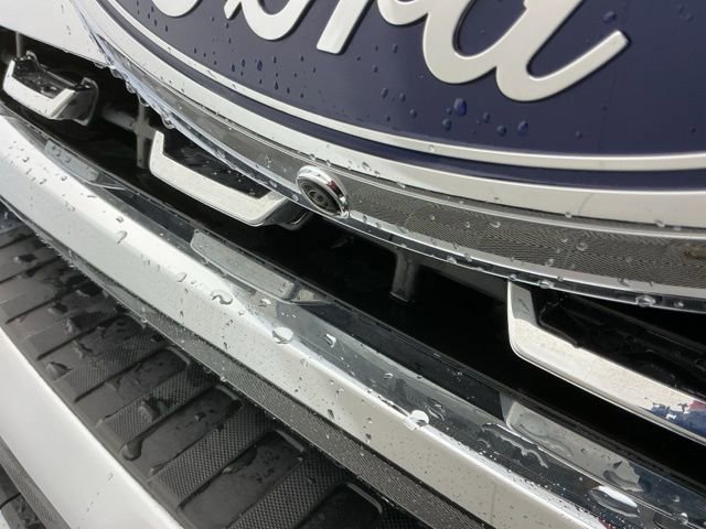 Certified 2025 Ford F350 Lariat w/ FX4 Off-Road Package image 11