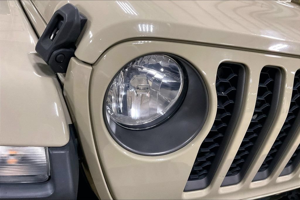 Used 2020 Jeep Gladiator Sport AWD/4WD image 26