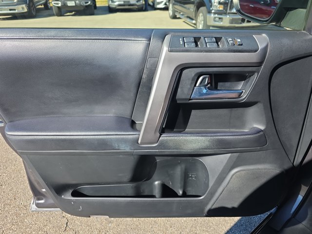 Used 2022 Toyota 4Runner SR5 Premium w/ Moonroof Package AWD/4WD image 20