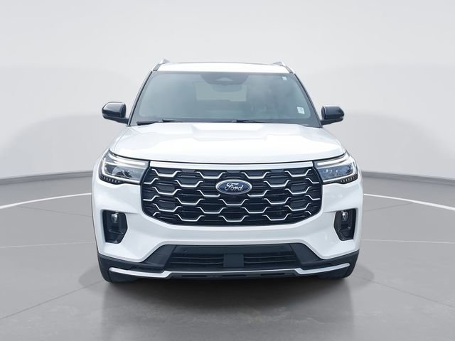 Certified 2025 Ford Explorer Platinum w/ Ultimate Package image 8