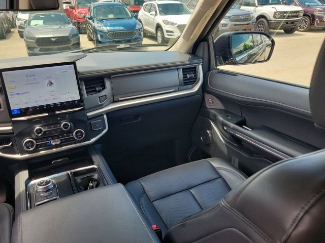 Certified 2023 Ford Expedition XLT RWD image 22
