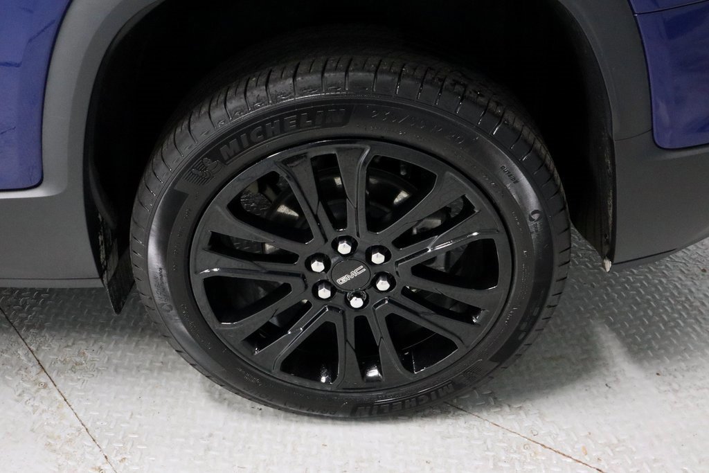 Used 2023 GMC Acadia SLE w/ Driver Convenience Package image 19