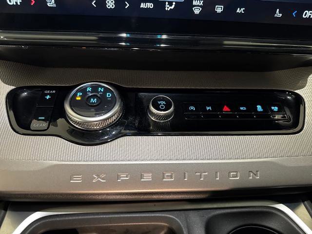 Certified 2025 Ford Expedition Active image 21
