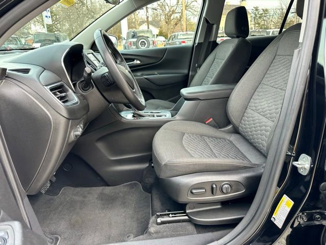 Used 2020 Chevrolet Equinox LT w/ Driver Convenience Package image 40