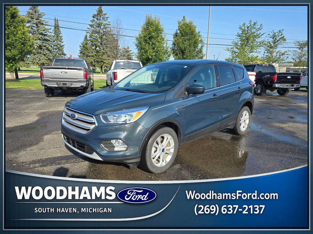 Certified 2019 Ford Escape SE FWD image 1