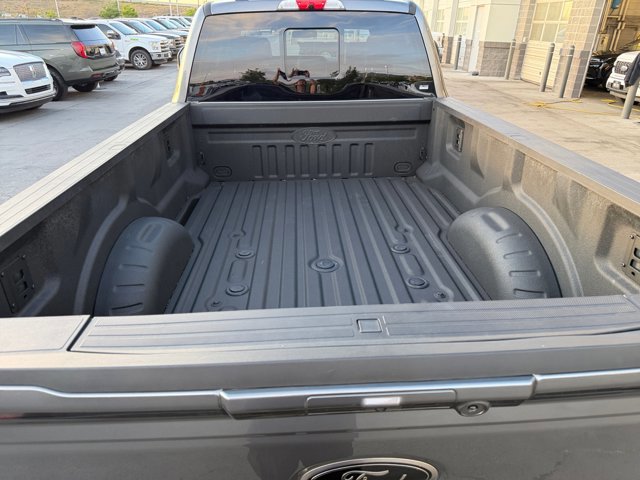 Certified 2025 Ford F350 Lariat w/ Black Appearance Package AWD/4WD image 34