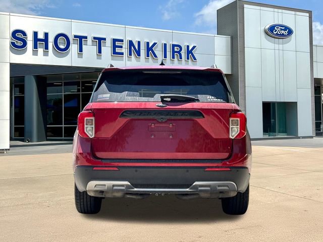 Certified 2021 Ford Explorer XLT w/ Equipment Group 202A RWD image 6