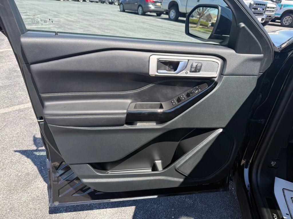 Certified 2024 Ford Explorer ST w/ Equipment Group 401A image 13