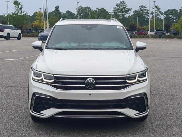 Used 2024 Volkswagen Tiguan SEL R-Line AWD/4WD image 9