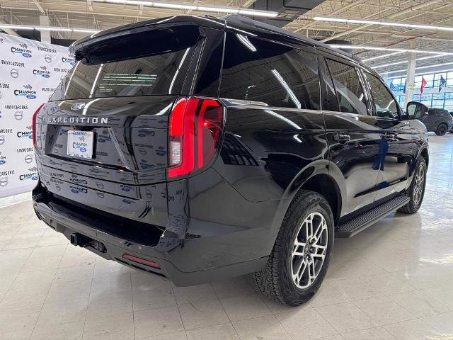Certified 2025 Ford Expedition Active image 5